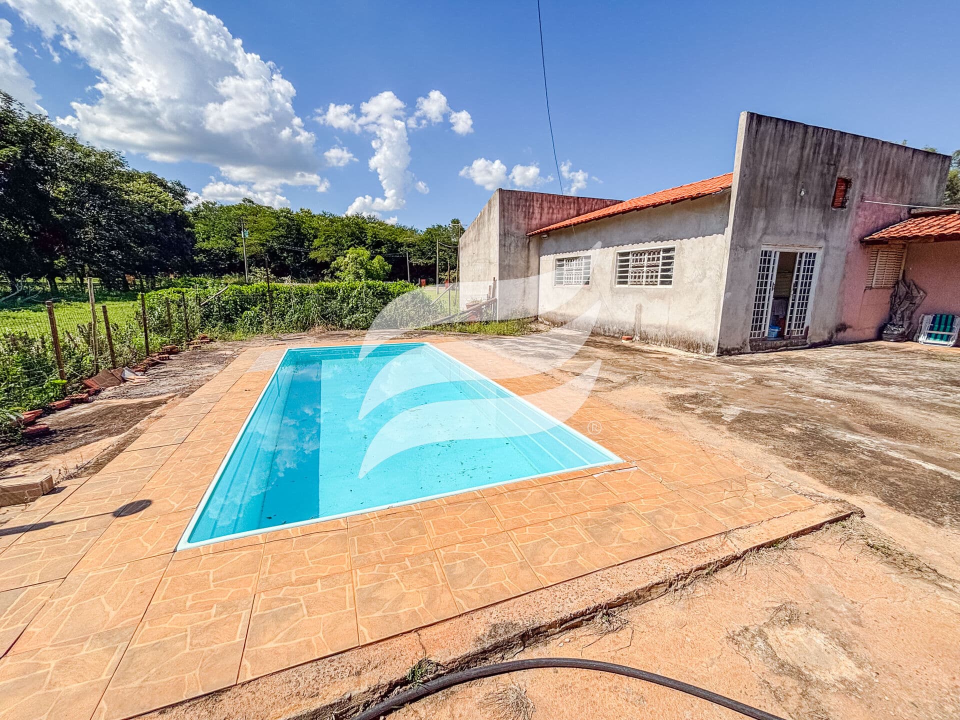 Chácara com 5.760 m² à venda próxima ao bairro Chácaras Califórnia em Araçatuba