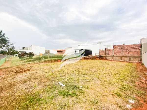 Lote 200 m² à venda no Condomínio Vila Madalena em Araçatuba