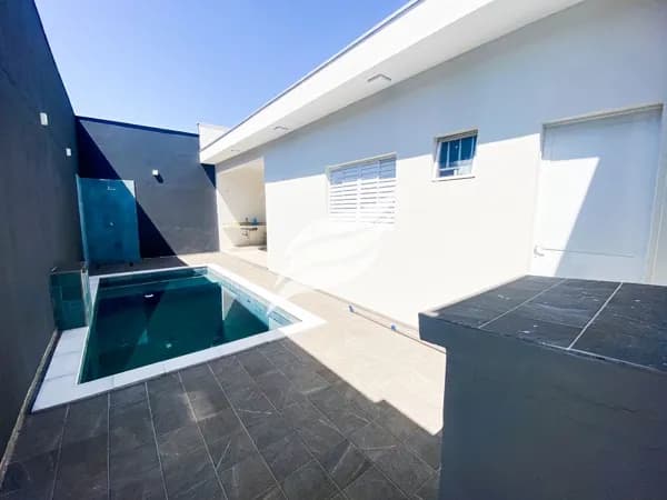 Casa 3 quartos e piscina à venda no Jardim Etemp em Araçatuba