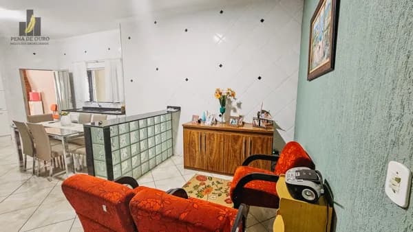 Casa com 3 quartos à venda próxima à Rua dos Fundadores em Araçatuba