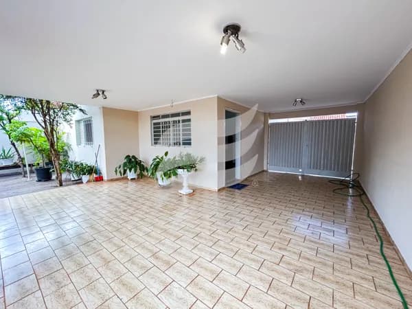 Casa à venda no Bairro Planalto em Araçatuba/SP