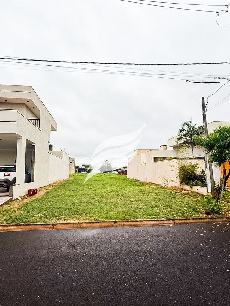 Lote de 225 m² à venda no Condomínio Costa Home em Araçatuba