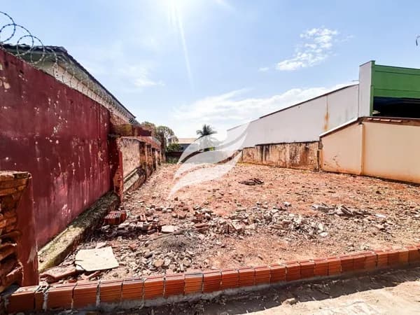 Terreno de 400 m² à venda no Bairro Jardim Sumaré em Araçatuba