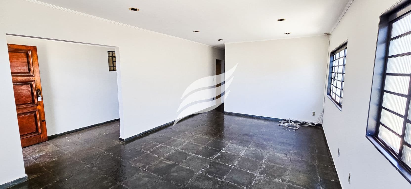 Casa 3 quartos à venda próxima ao Shopping Praça Nova em Araçatuba