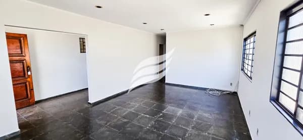 Casa 3 quartos à venda próxima ao Shopping Praça Nova em Araçatuba