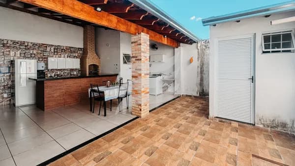 Casa 3 quartos e churrasqueira no Hilda Mandarino em Araçatuba