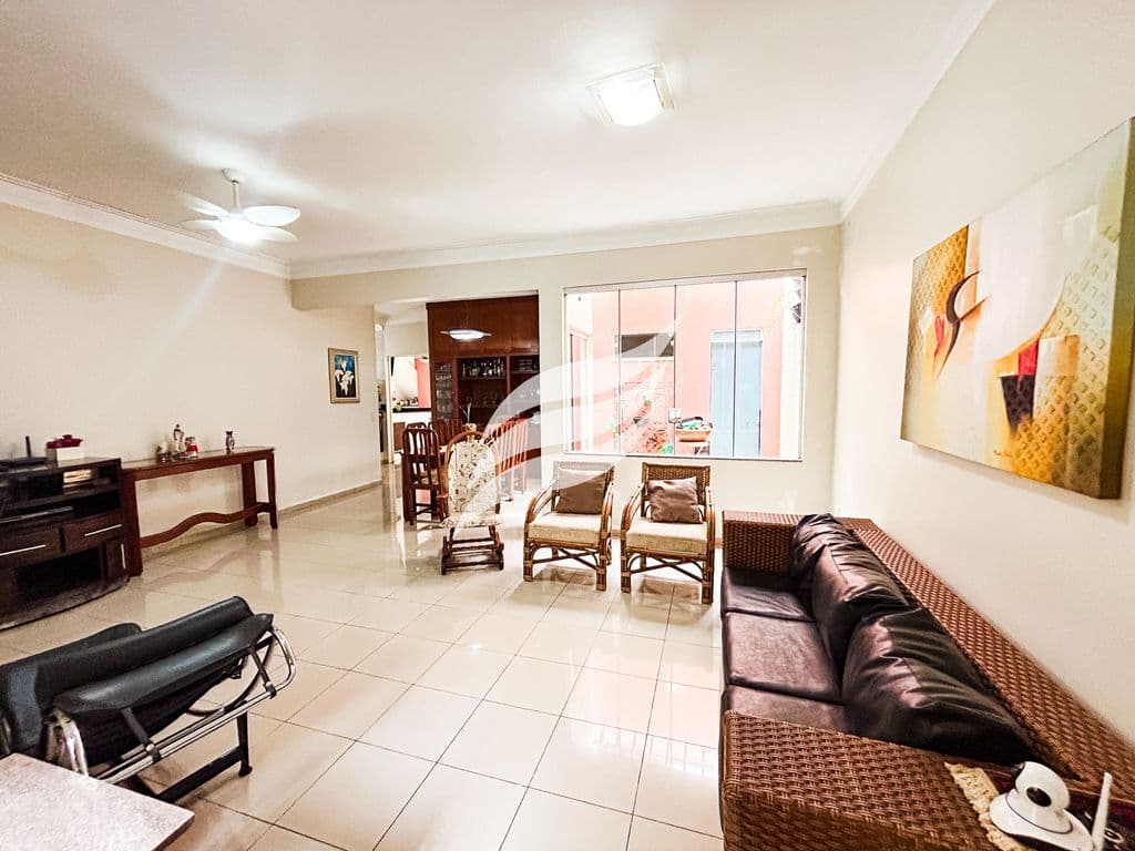 Casa 2 suítes à venda no Bairro Vila Mendonça em Araçatuba