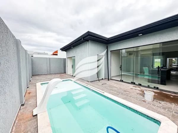 Casa 3 suítes com piscina à venda no condomínio Green Park em Araçatuba