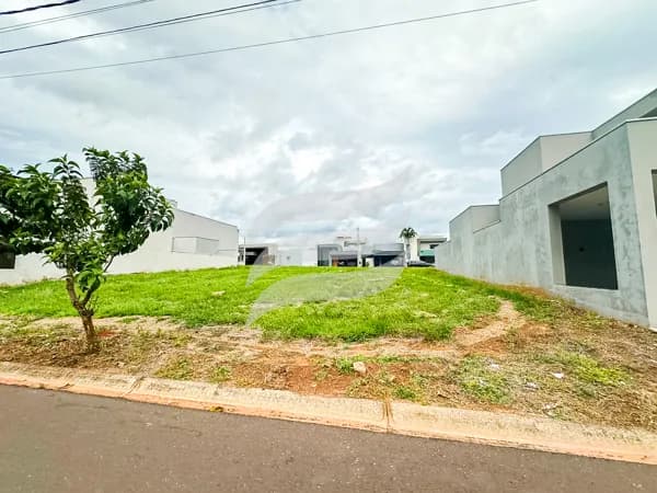 Terreno de 200 m² à venda no condomínio Vila Madalena 1 em Araçatuba