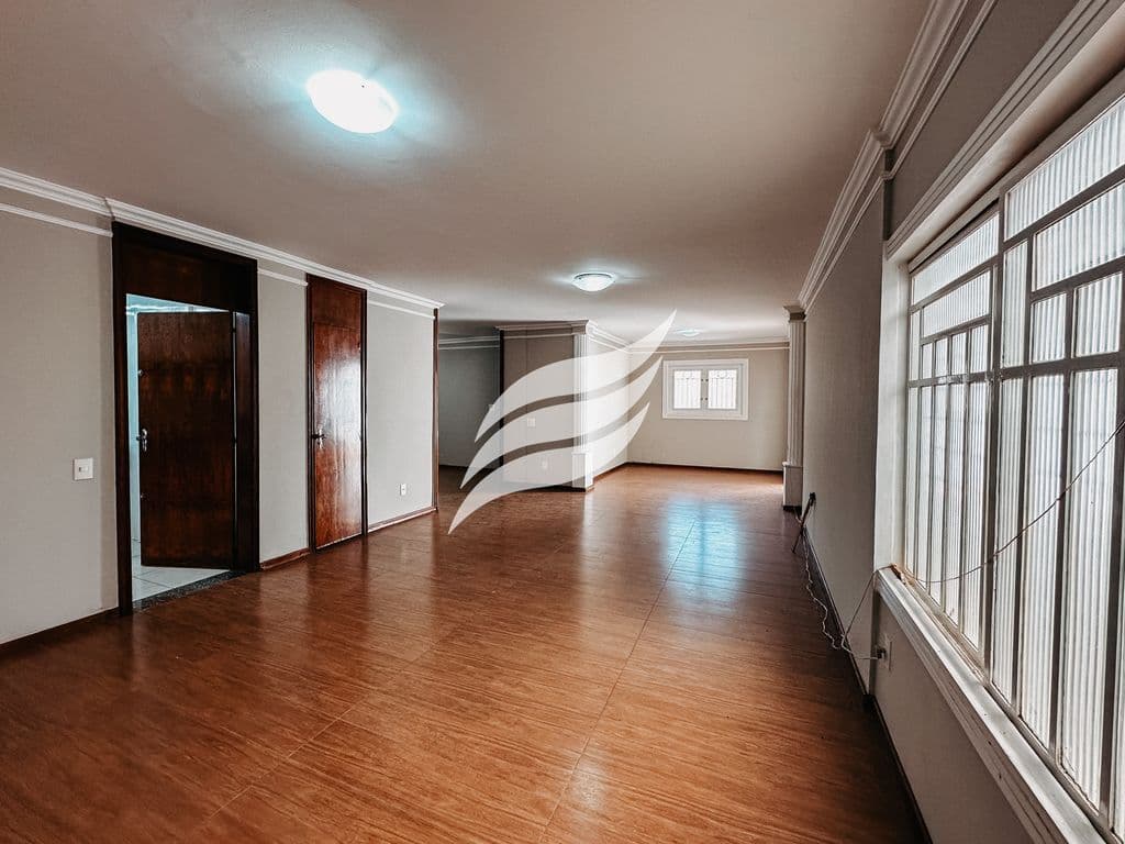 Casa 5 quartos à venda no bairro Vila Mendonça em Araçatuba