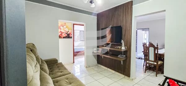 Casa 03 quartos e com piscina à venda no bairro Palmeiras, Araçatuba/SP