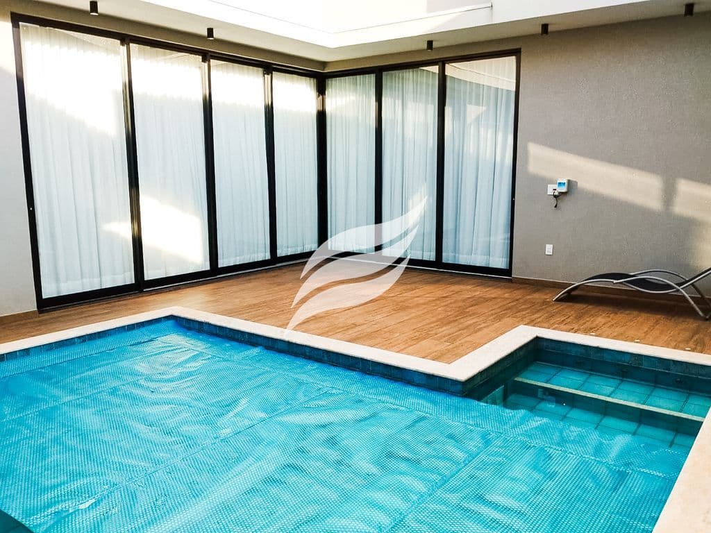Casa 03 suítes e com piscina à venda no Condomínio Vila Toscana