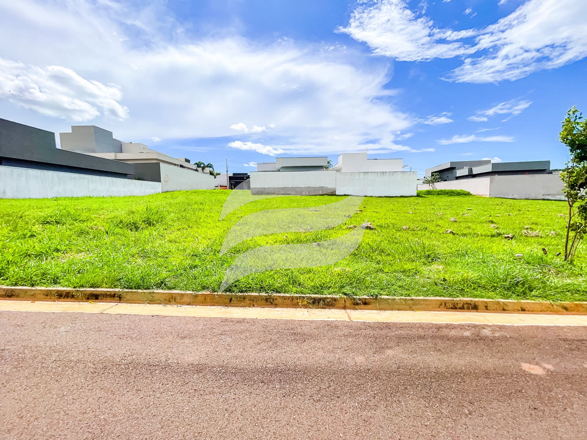 Terreno de 346 m² à venda no condomínio Green Park, Araçatuba/SP
