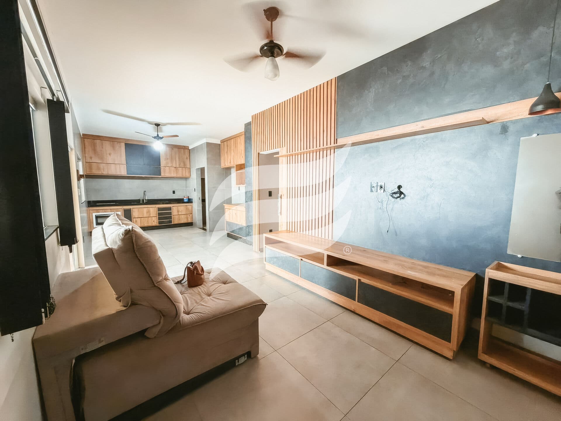 Linda casa com 3 quartos e piscina à venda no bairro Guanabara em Araçatuba