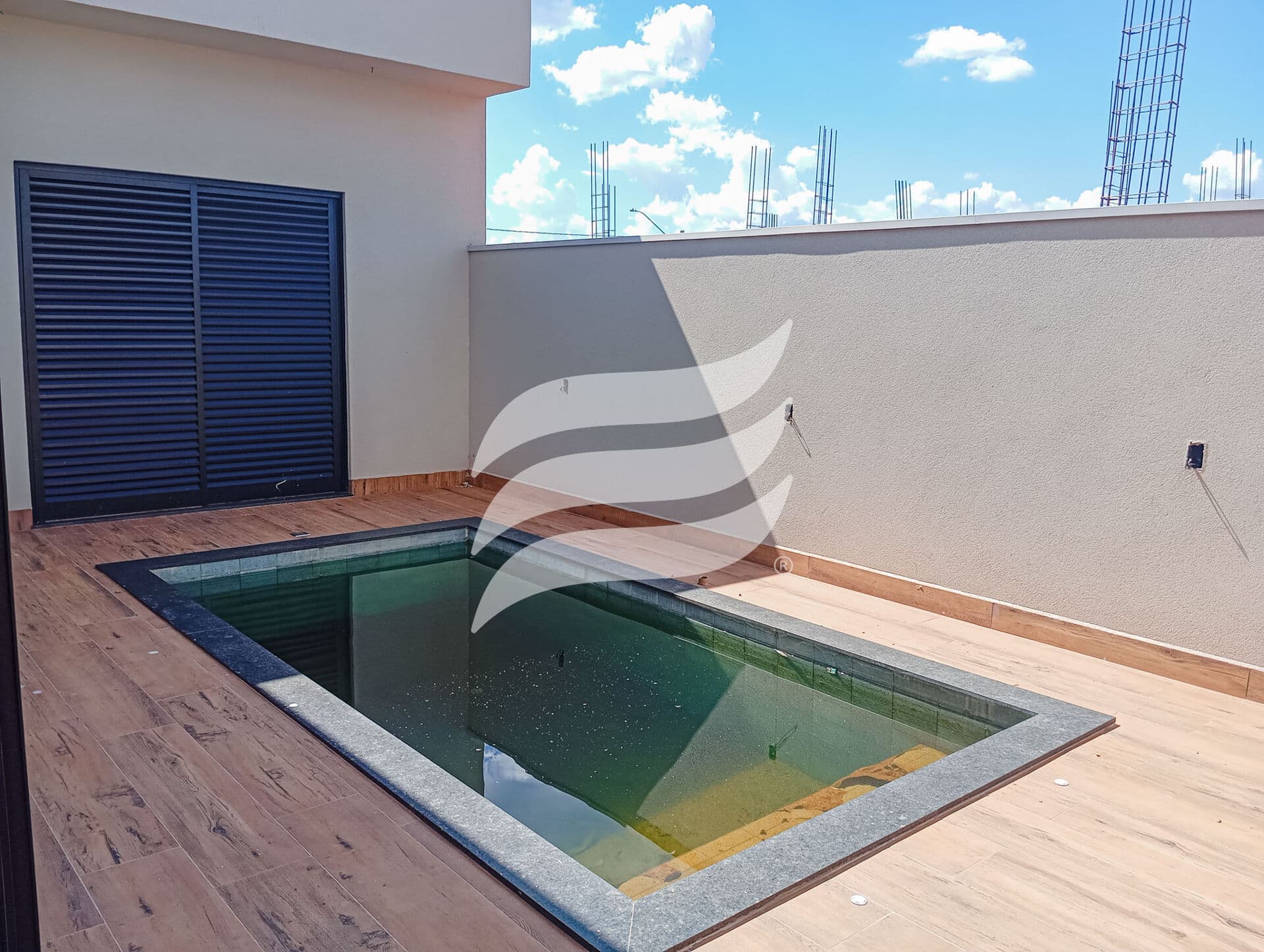 Casa 03 quartos e piscina à venda no condomínio Vila Madalena 2, Araçatuba/SP