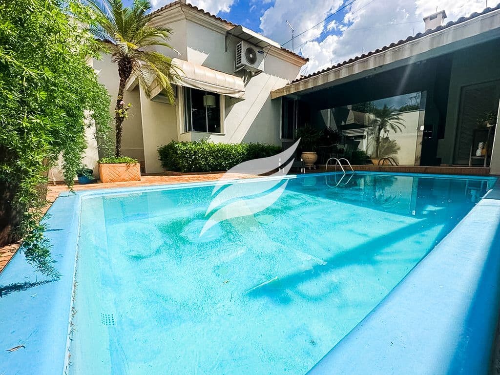 Casa 3 quartos e com piscina à venda no bairro Vila Estádio em Araçatuba