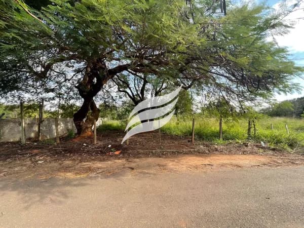 Terreno de 150 m² á venda no bairro Pinheiros em Araçatuba
