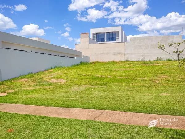 Lote 420 m² à venda no Condomínio Royal Boulevard em Araçatuba