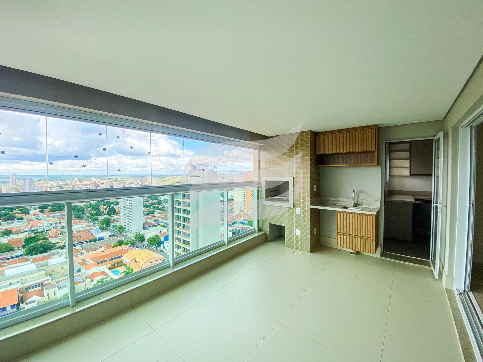 Apartamento novo 03 suítes à venda no Centro, Araçatuba/SP