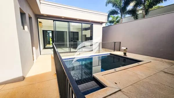 Casa 3 suítes à venda no Condomínio Vila Toscana em Araçatuba