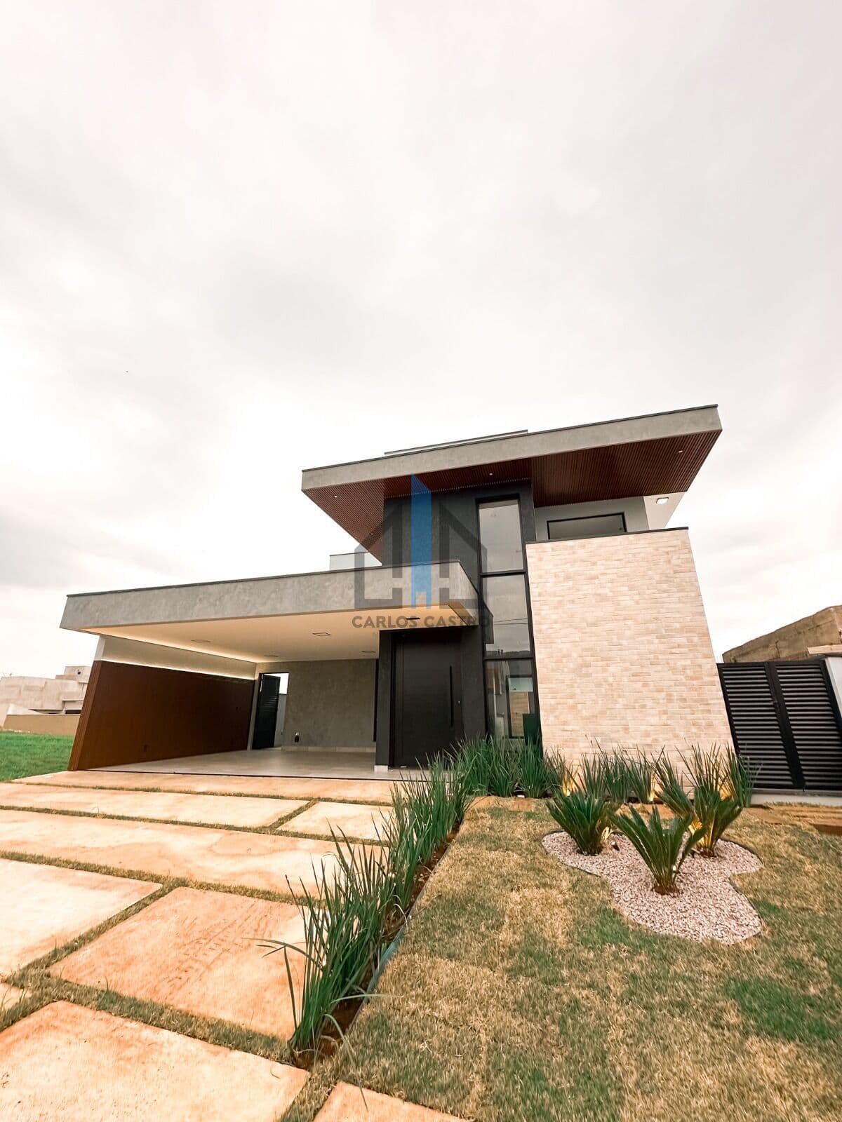 Casa De Alto Padrão, com todo Aconchego que sua familia Merece.