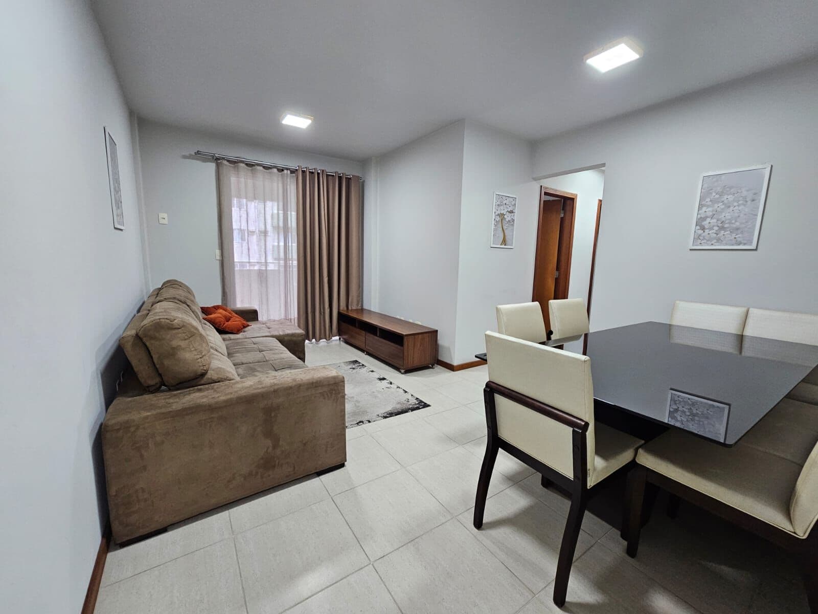 À venda - Apartamento com suíte + 2 dormitórios no bairro Baependi em Jaraguá do Sul