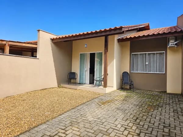 A venda - Casa Geminada no bairro Bracinho em Schroeder
