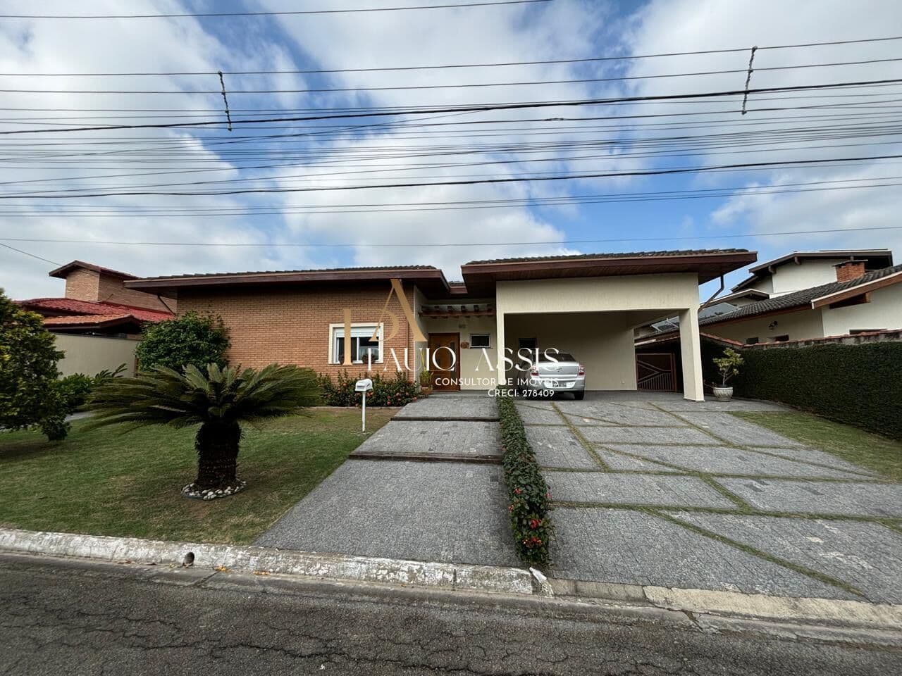 Casa Alto Padrão a venda no Condomínio Colonial Village l