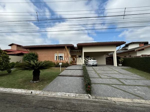 Casa Alto Padrão a venda no Condomínio Colonial Village l