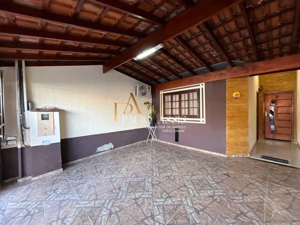 Casa em Pindamonhangaba - Vila Rica