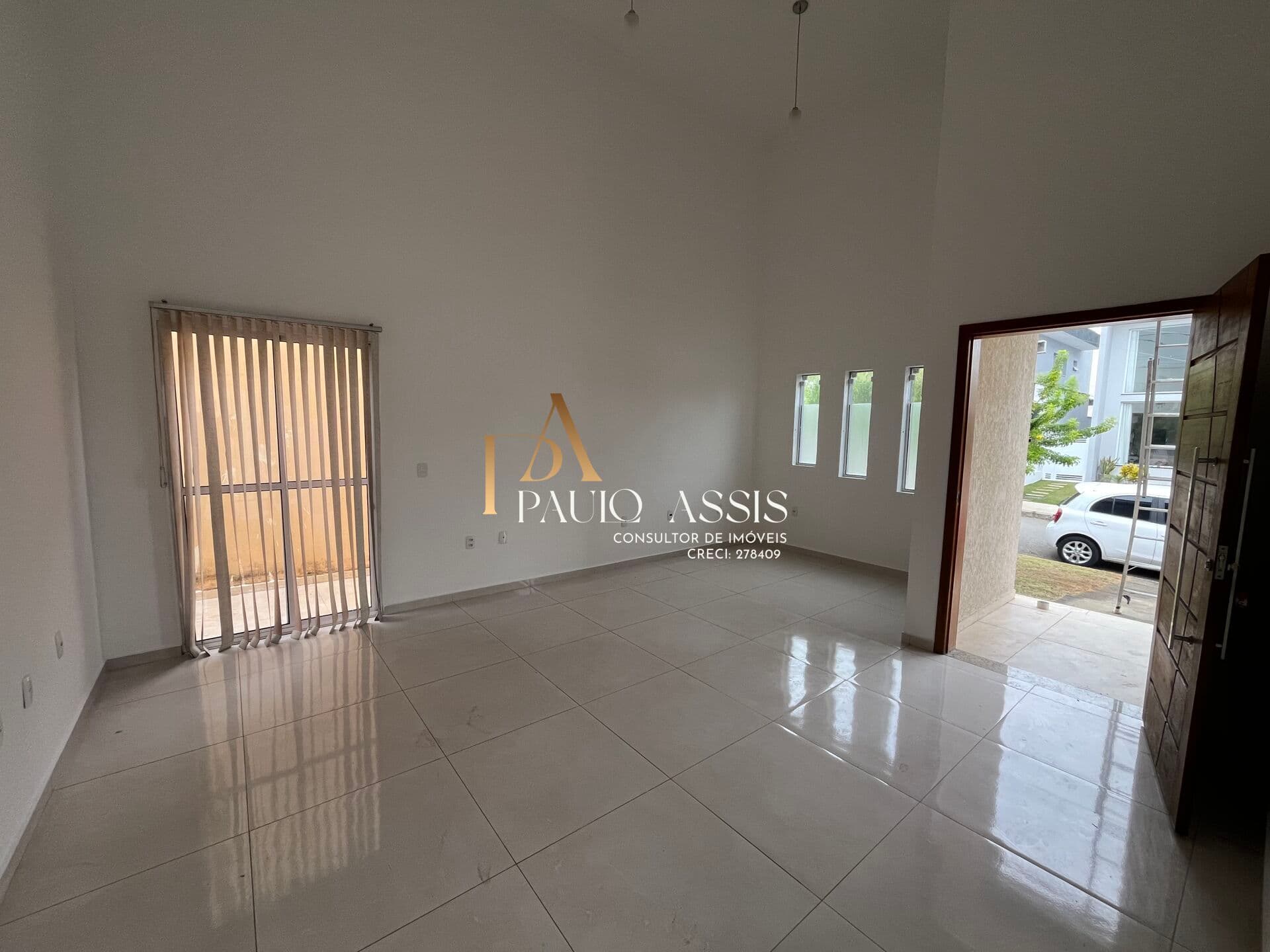 Casa no condomínio Moema Ville em Pindamonhangaba.