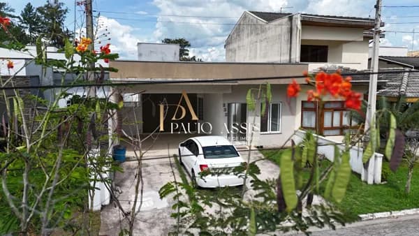 Casa em Pindamonhangaba - Condomínio Village do Sol