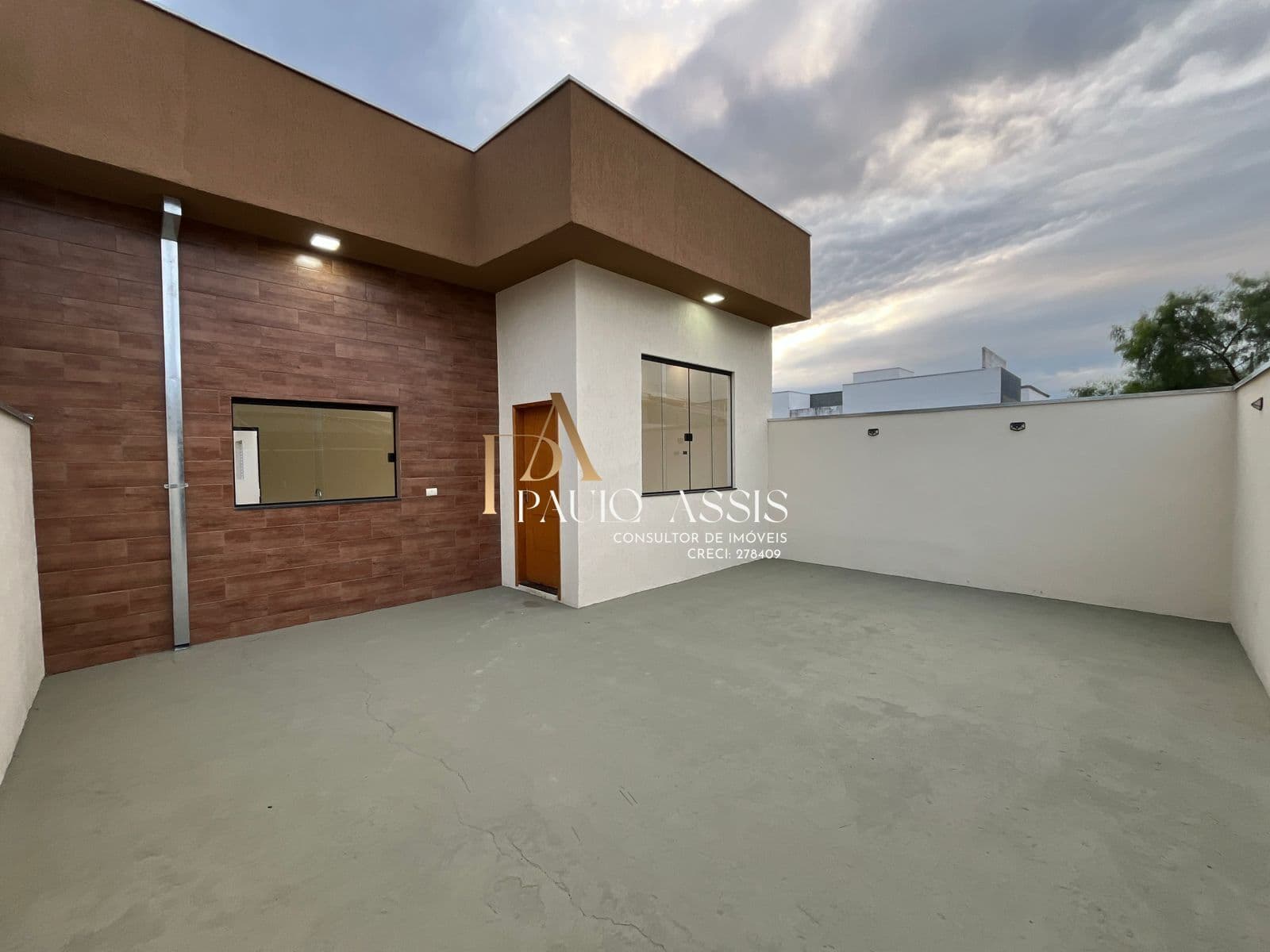 Casa em Pindamonhangaba - Loteamento Residencial e Comercial Flamboyant