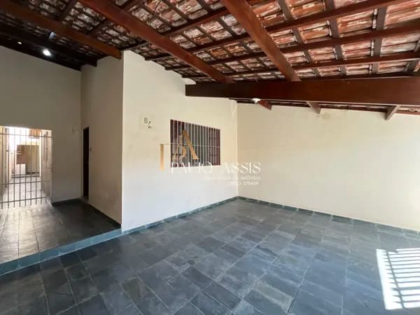 Casa em Pindamonhangaba - Residencial e Comercial Vila Verde