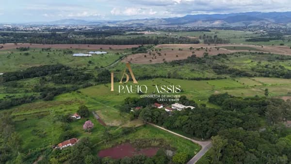 Lote/Terreno em Pindamonhangaba - Loteamento Residencial Reserva dos Lagos