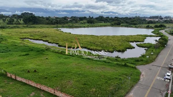 Terreno no Lago Azul