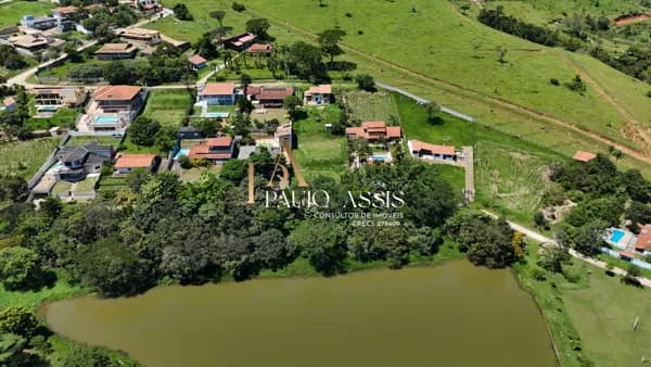 Lote/Terreno em Pindamonhangaba - Centro