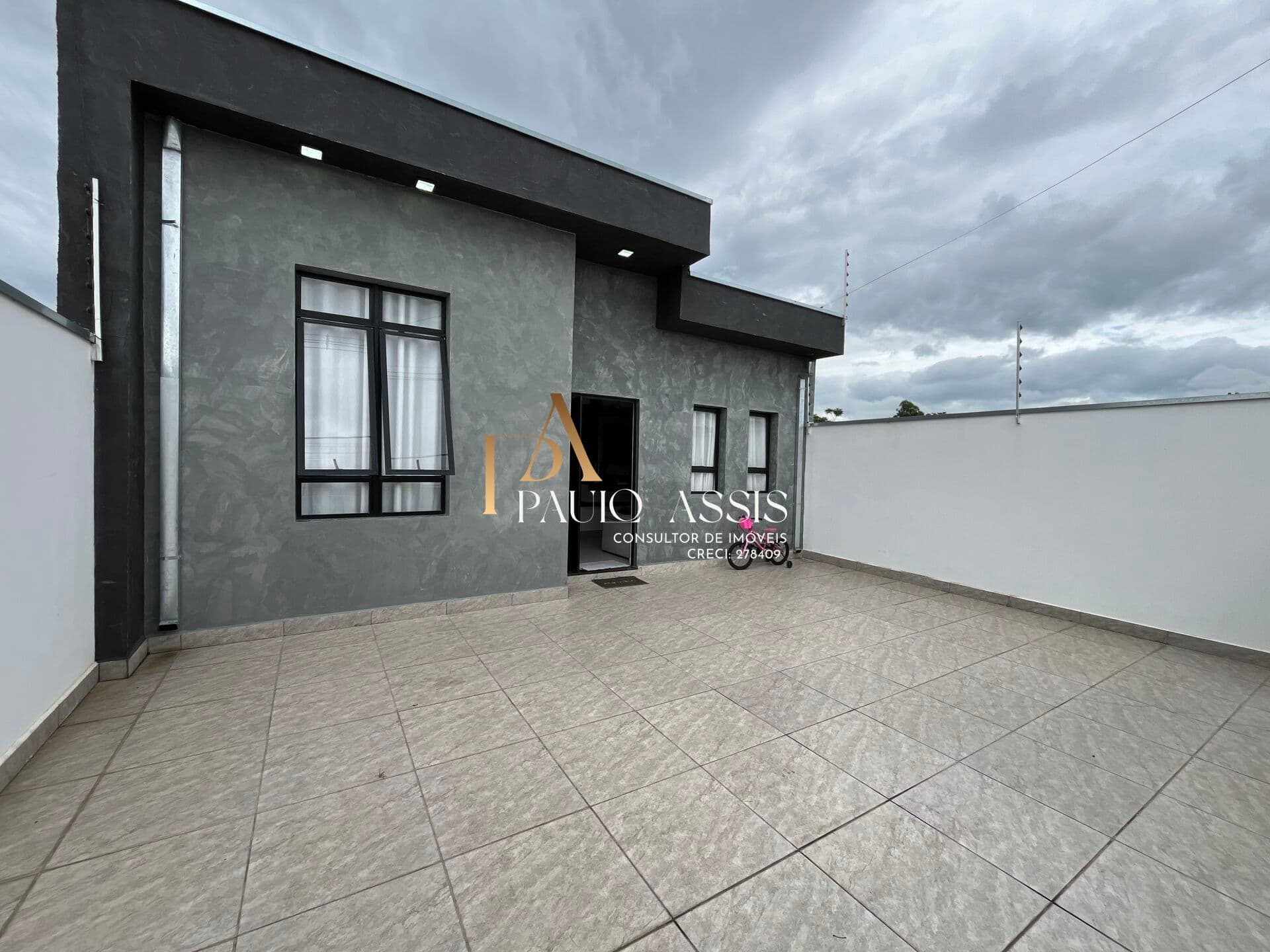 Casa em Pindamonhangaba - Loteamento Santa Clara