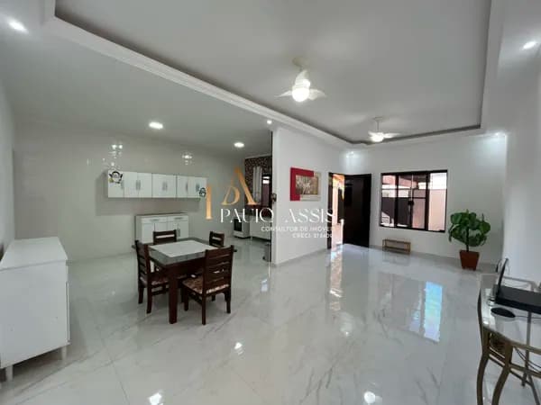 Casa em Pindamonhangaba - Loteamento Residencial e Comercial Flamboyant