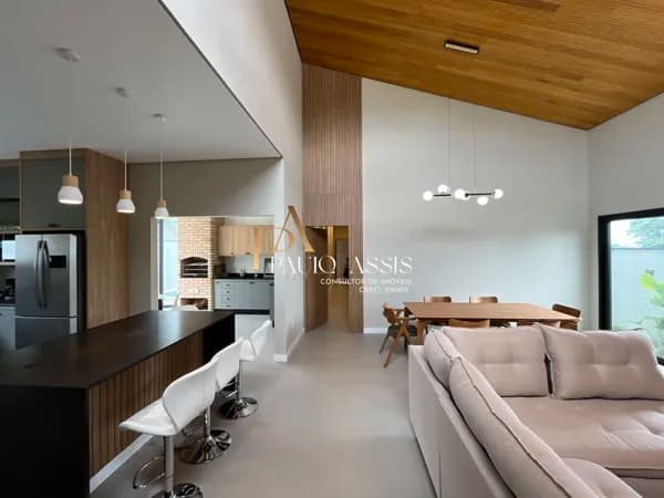Casa Alto Padrão em Loteamento Residencial Reserva dos Lagos, Pindamonhangaba/SP