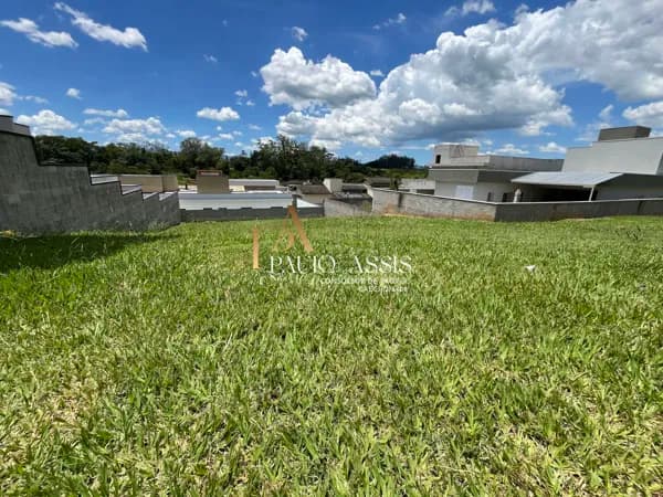Terreno no Condomínio Condomínio Reserva dos Lagos