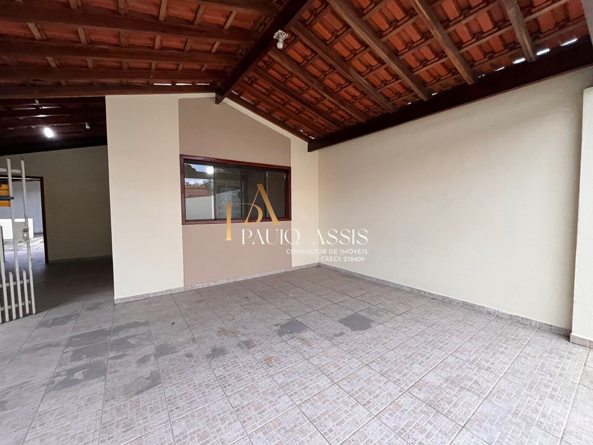 Casa a venda no bairro Carangola em Pindamonhangaba