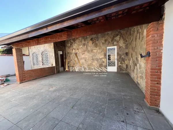 Casa para locação no bairro Campos Maia em Pindamonhangaba