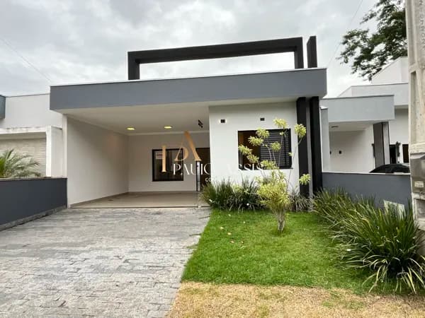 Casa no Condomínio Vila Romana