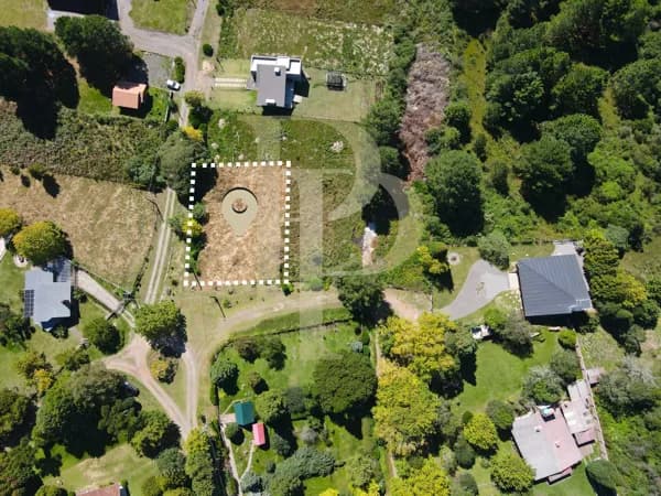 Terreno com 700 m² no Lot. Hampel em São Chico RS