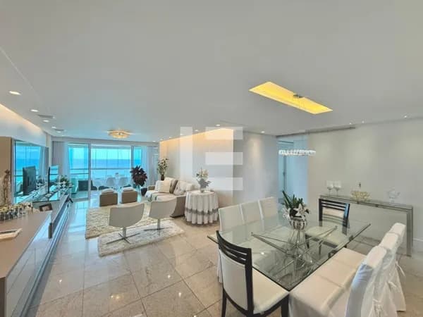 Edf. Dom Pedro II – 187 m² | 4 Suítes, sendo 3 com vista-mar, andar alto e completamente reformado com acabamentos acima da média para alugar