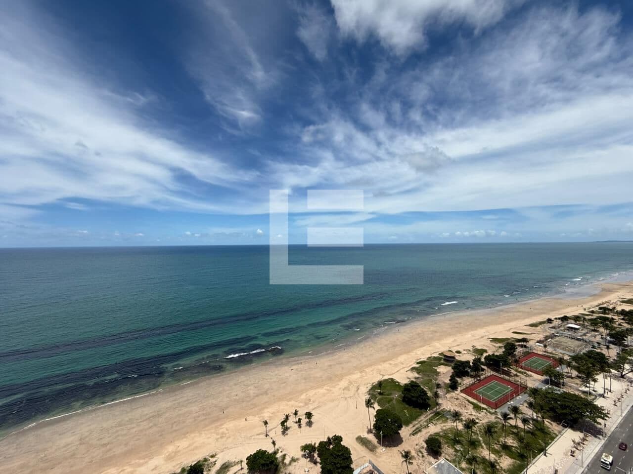 Edf. Dom Pedro II – 187 m² | 4 Suítes, sendo 3 com vista-mar, andar alto e completamente reformado com acabamentos acima da média para alugar