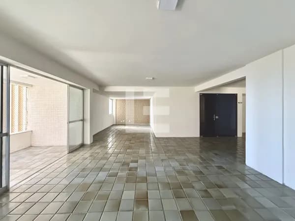 Edf. Bretanha - Apartamento para Locação em Boa Viagem | 220 m² | 3 Quartos | Suíte com Hidromassagem