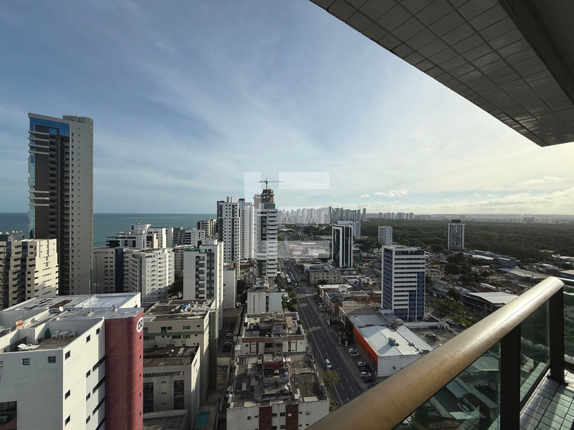 Edifício Carlos Drummond de Andrade – 136 m² no Pina, 4 Quartos, 2 Suítes, Nascente e 2 Vagas | A Poucos Metros da Orla