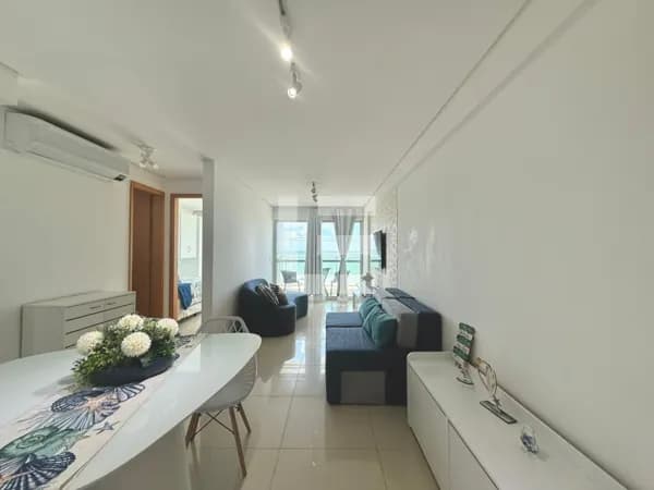 Apartamento beira-mar à venda em Boa Viagem – 45 m² com varanda, móveis fixos e climatizado | pronto para morar ou investir